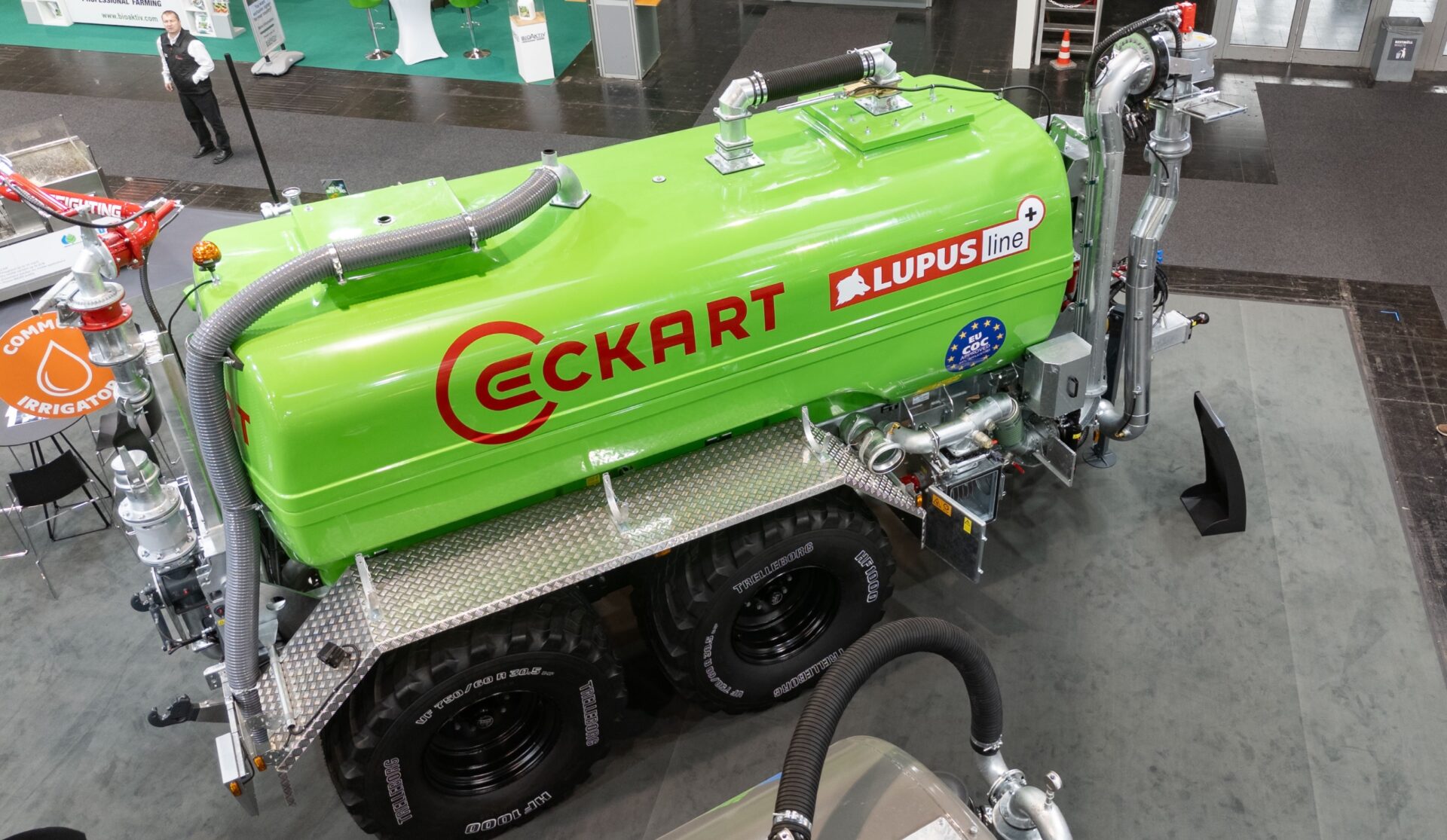 aDJI_20251113083303_0028_D